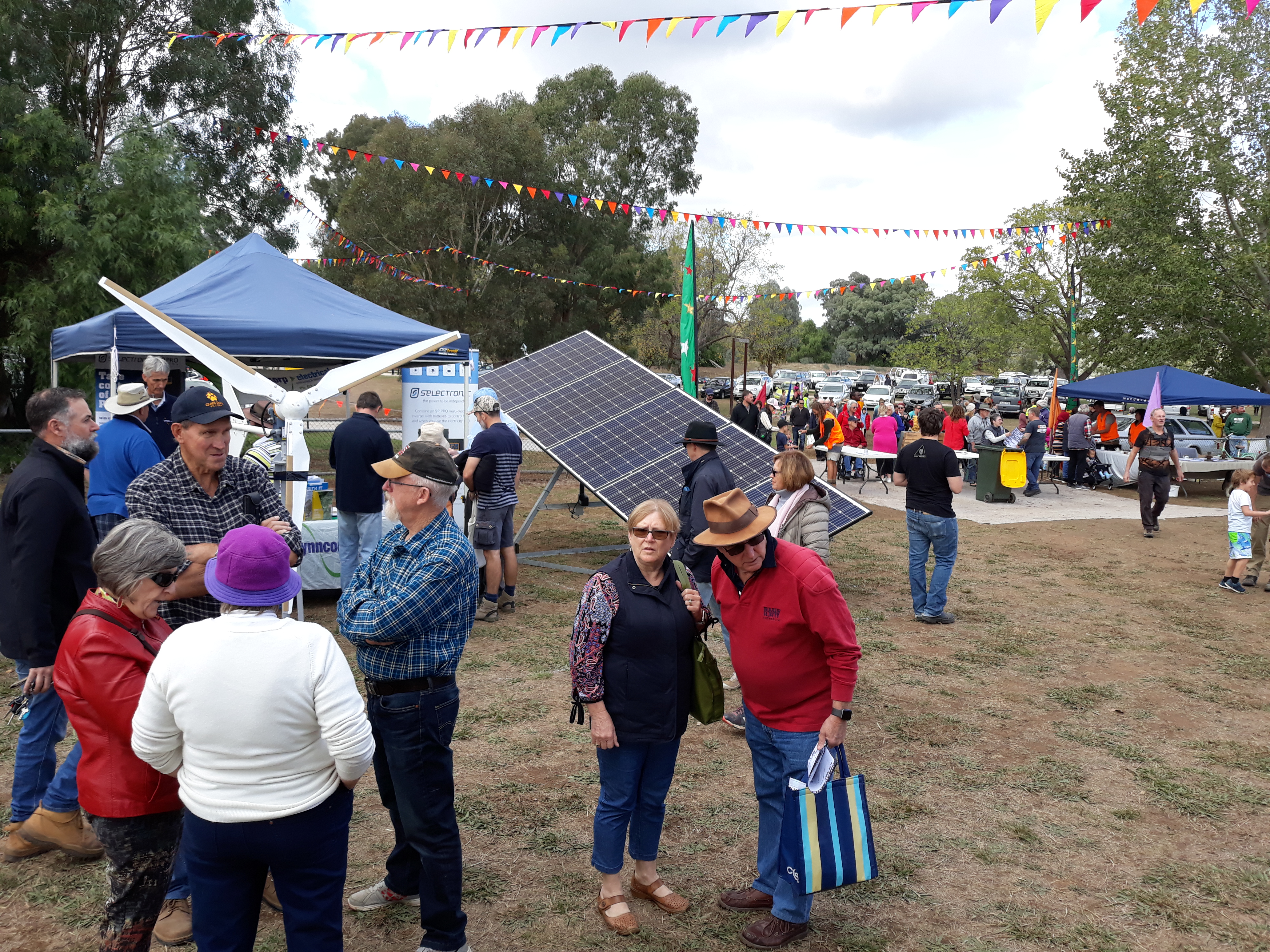 People at the OffGrid Living Festival