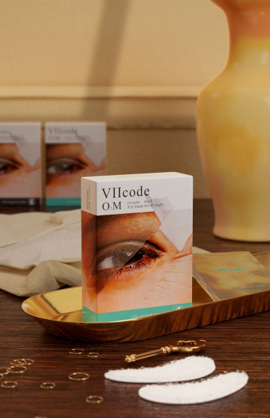 VIIcode O2M Oxygen Eye Mask for All night repair: Awaken the Youthful Vitality of the Eye Area
