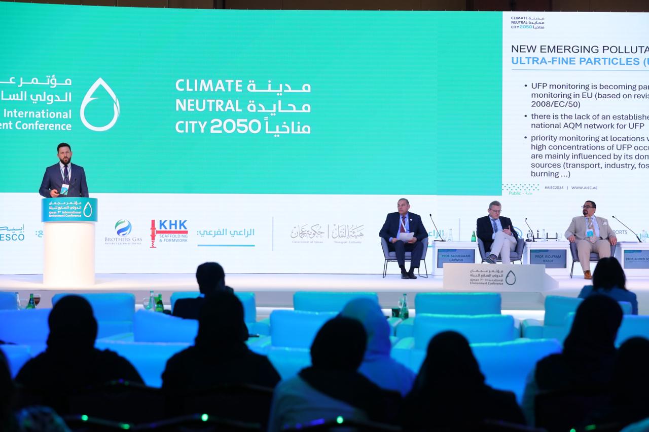Academicians discuss ways of mitigating climate change in cities, communities