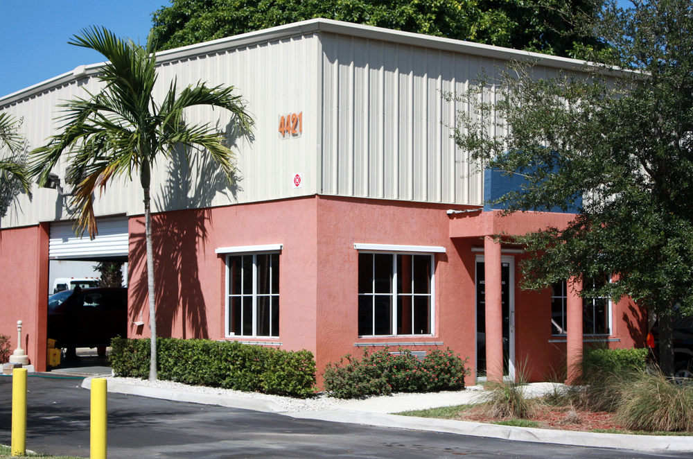 House of Craven Palm Beach Auction Warehouse
